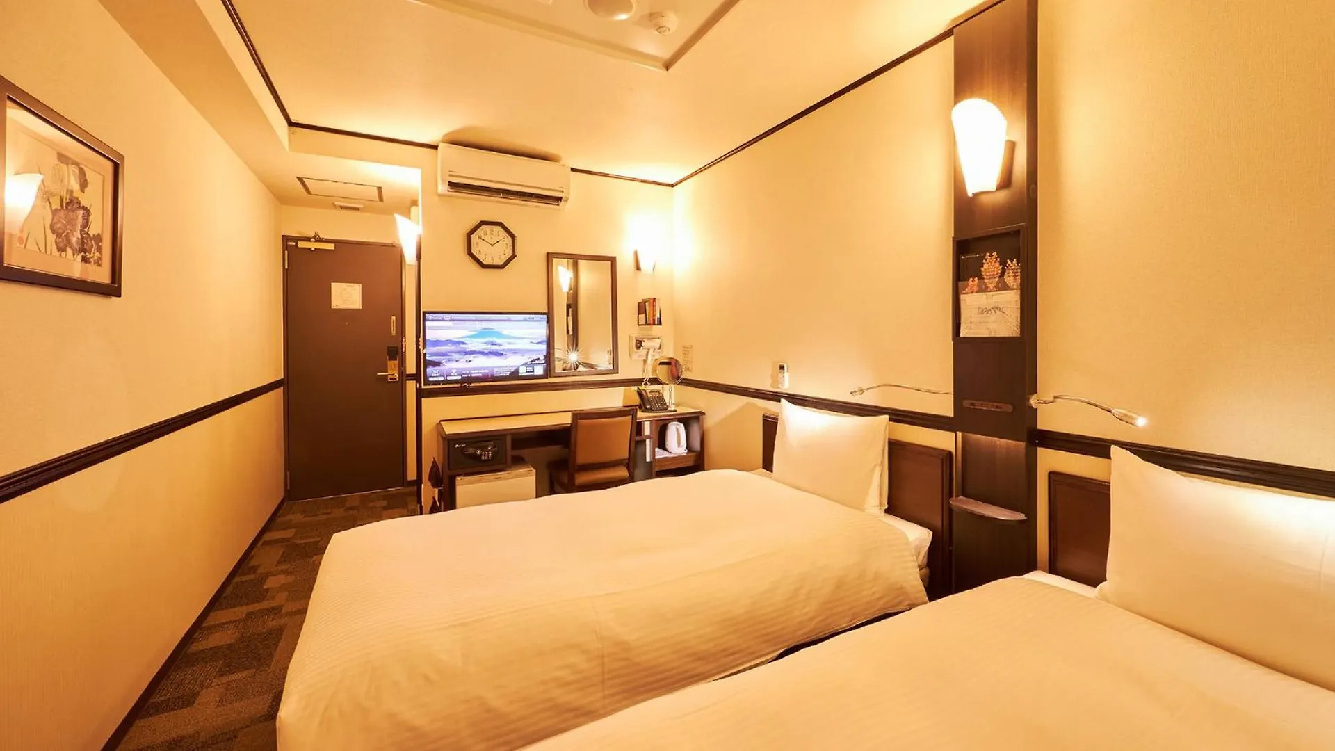 Toyoko Inn Tokyo Ueno Tawaramachi Eki Hotell