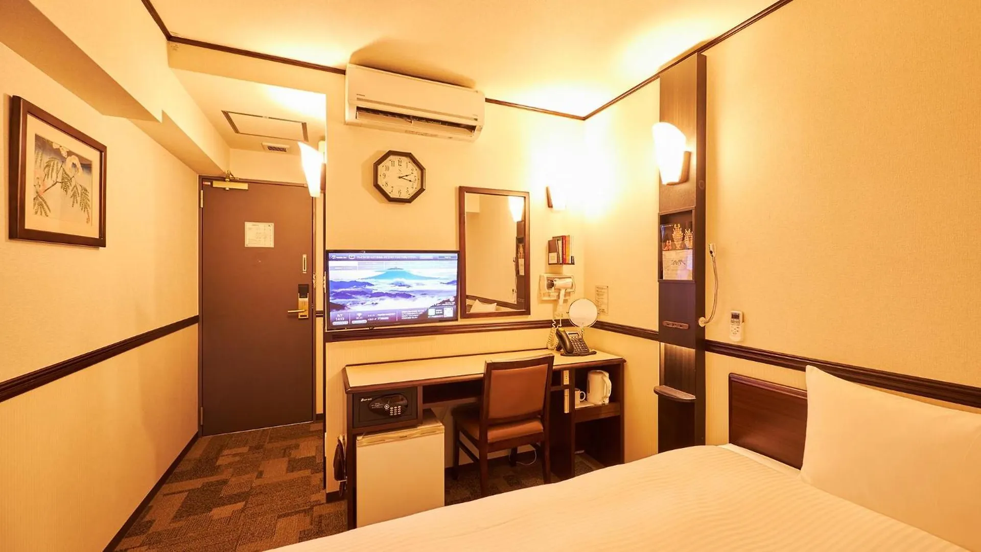 Toyoko Inn Tokyo Ueno Tawaramachi Eki Hotell