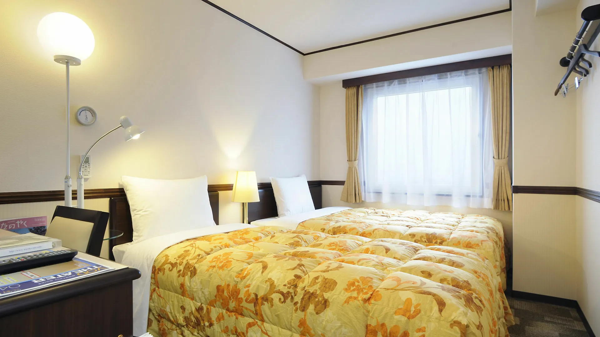 Toyoko Inn Tokyo Ueno Tawaramachi Eki Hotell